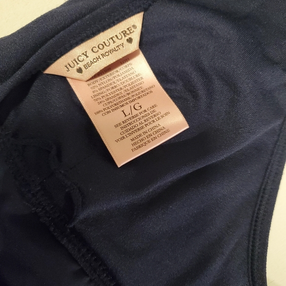 Swimsuit - Picture 3 of 7